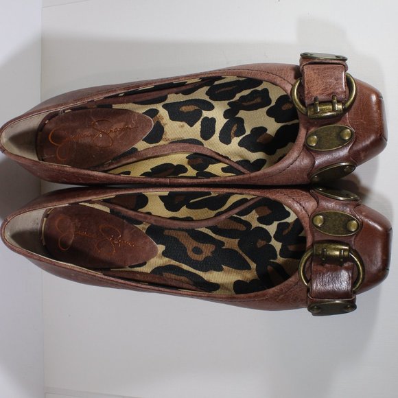 JESSICA SIMPSON Brown Distressed Leather Wedge 7 - Picture 2 of 9